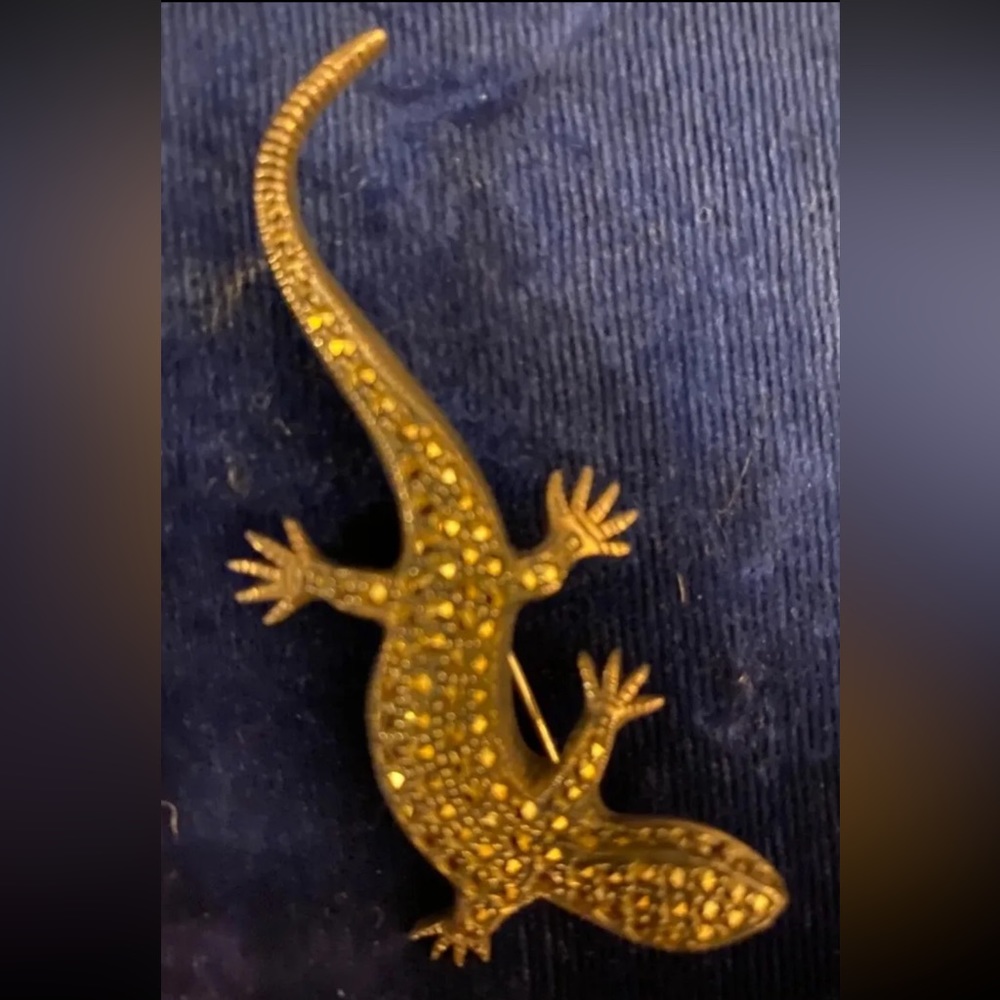 Vintage marcasite lizard pin